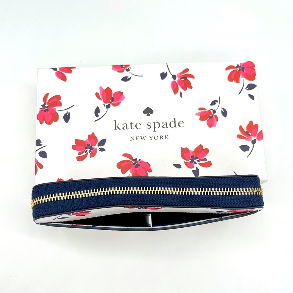 Kate Spade Boxed Large Continental Wallet - Picture 2 of 10